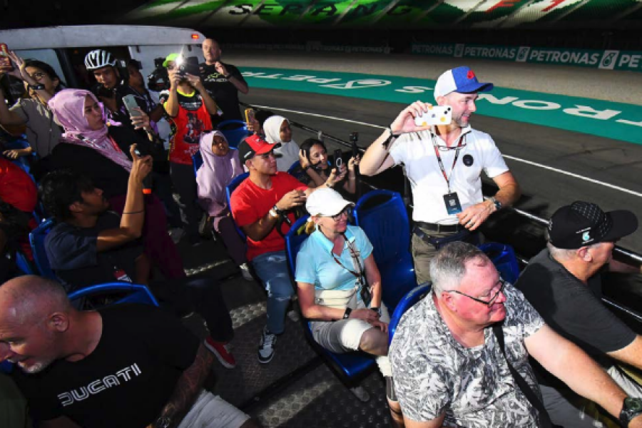 MotoGP Night Track Tour (Saturday)